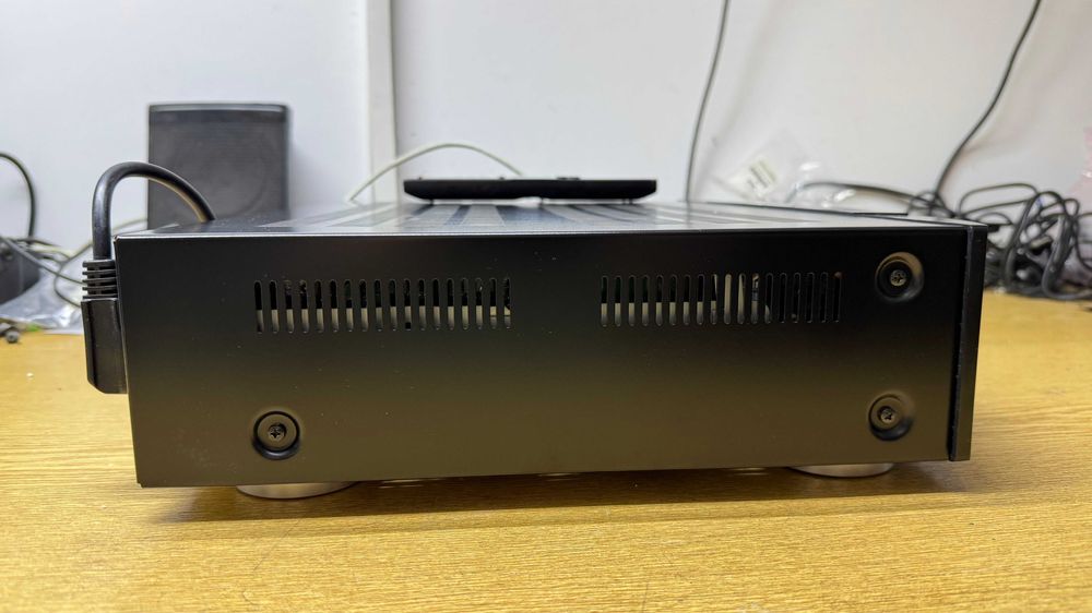 Marantz NR1504 slime line network receiver