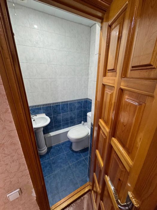 Dom arendaga beruniy tarafda