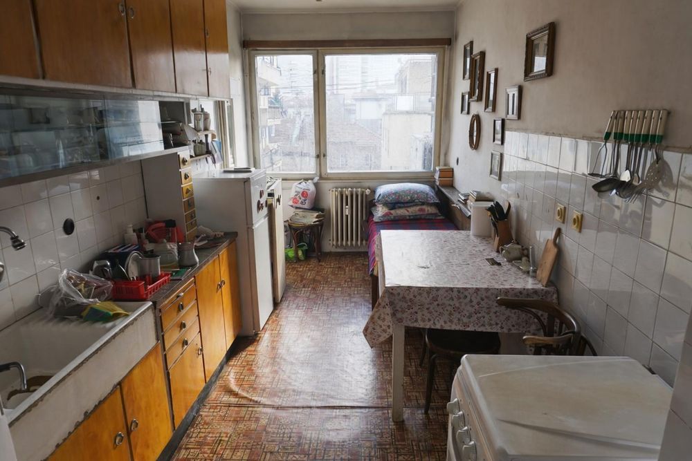 Продава се Тристаен апартамент в София, Медицинска академия - 97 кв.м за 1682 €/кв.м - Снимка #9