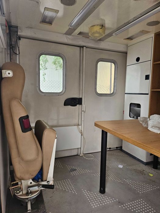 Фургон/офис оборудван.