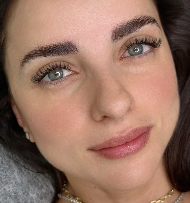 Наращивание , ламинирование ресниц