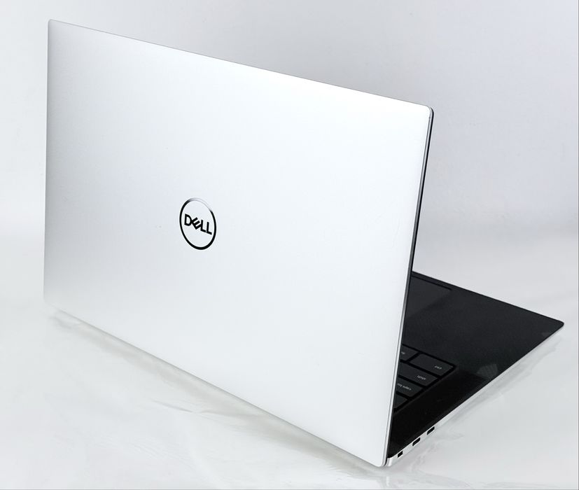Лаптоп Dell XPS 9510 15" 4K Touch 7-11800H 16RAM 512GB SSD RTX 3050Ti