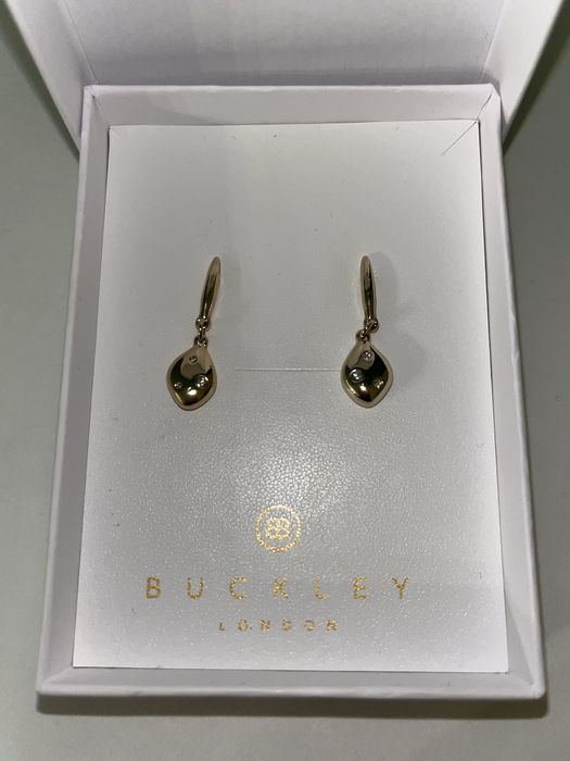 Нови обеци Buckley London