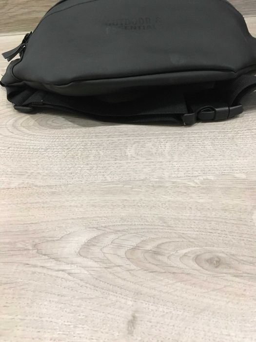 OUTDOOR §Essentials waterproof чанта за кръст