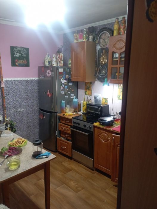 Продам двушку на стрелке