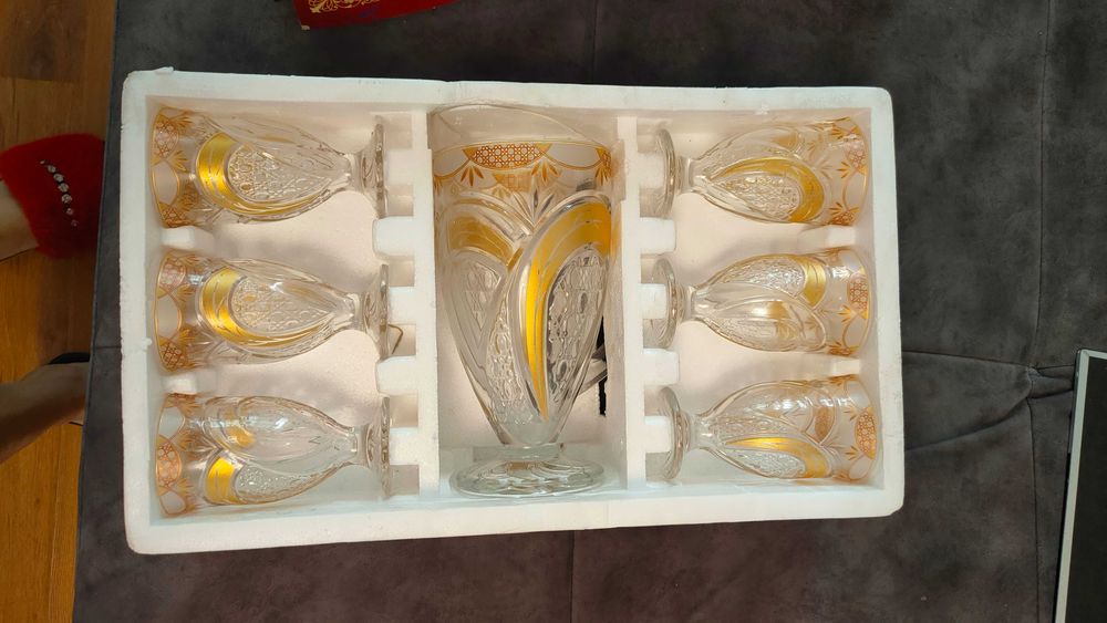 Набор бокалов и графин