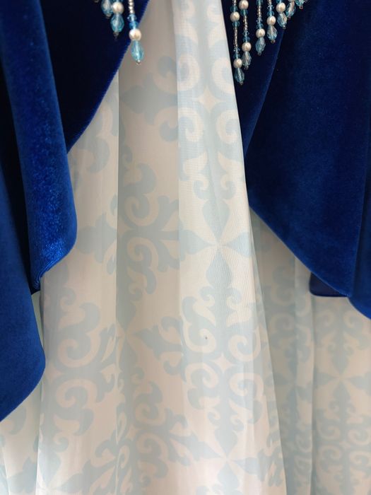 Платье в отличном состояние