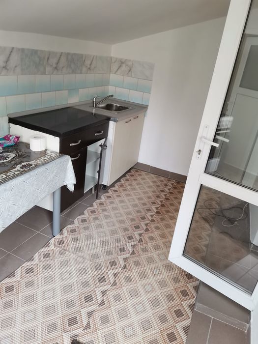 Casă de închiriat