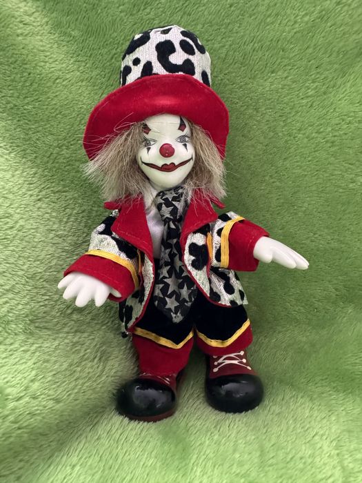 Любителям клоунов!