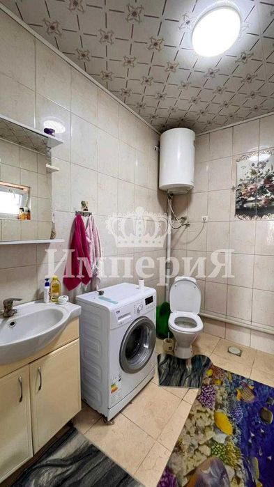 Продаётся дом с магазином