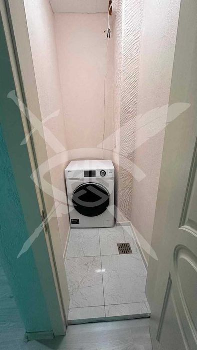 Дава се под наем Тристаен апартамент в Варна, Бриз - 125 кв.м за 1100 € - Снимка #4