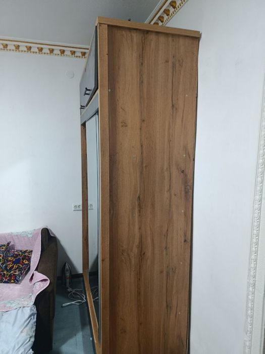 Продается шкаф хороший