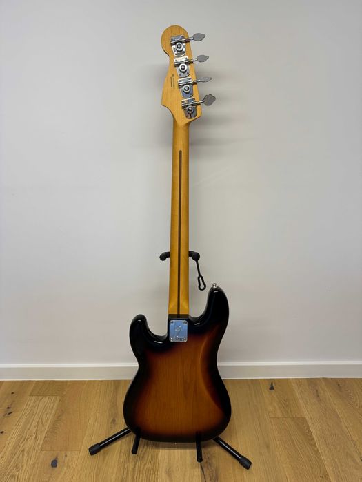 Fender Player II Precision Bass 2025 Sunburst + husă, curea și cablu Fender