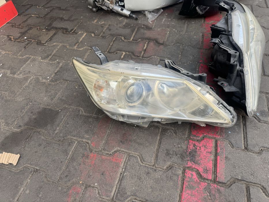 Фары тойота камри 50 европа оригинал в отличном состоя