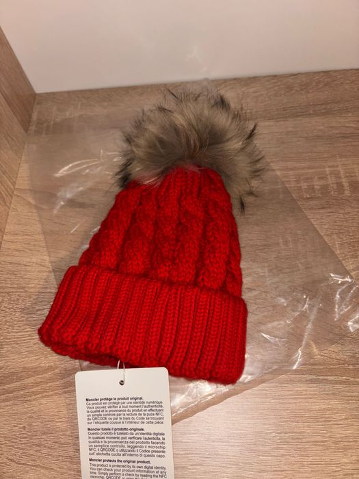 Căciula pompon nouă Mcler