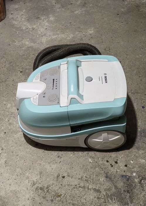 Aspirator Bosch 2000W