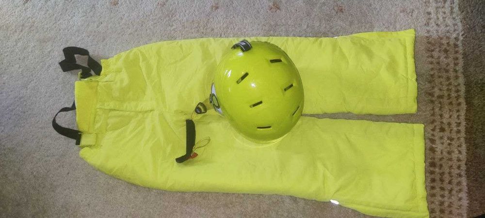 Casca ski Julbo + pantaloni de ski (10a)+ 3 pantaloni /2bluze