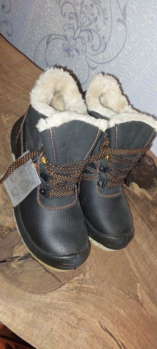 Продам ботинки димесезонные