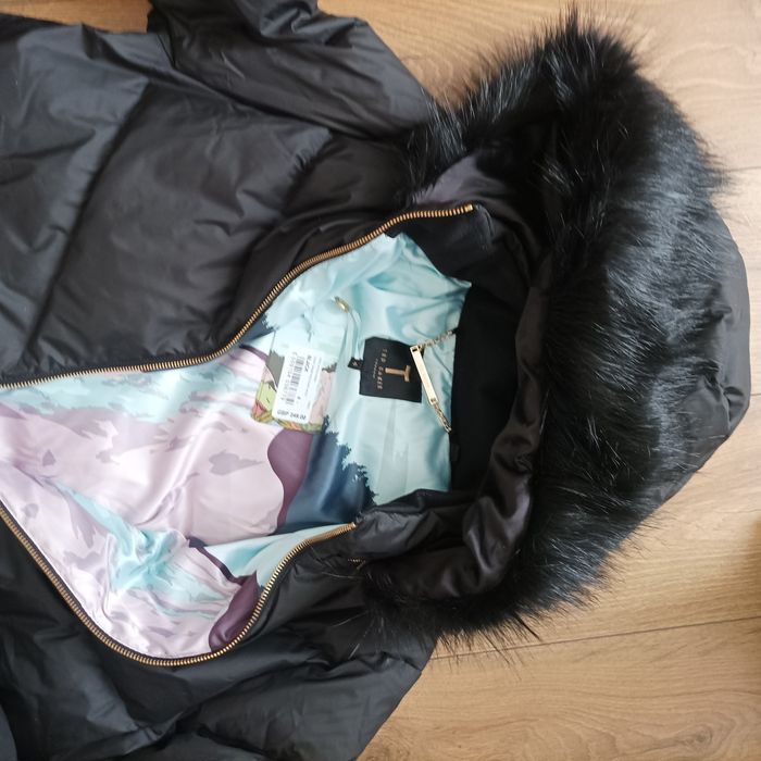 Ted Baker пухенка L/ХЛ размер