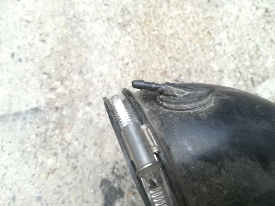 Дебитомер BMW 735i e65 БМВ 3.5i е65 маркуч тръба