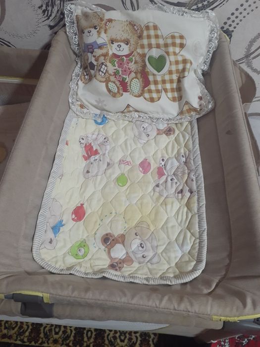 Детский манежли кровать сотилади. Холати зор. Коп ишлатилмаган