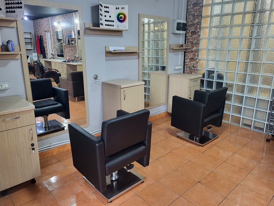 Coafura frizerie manichiura