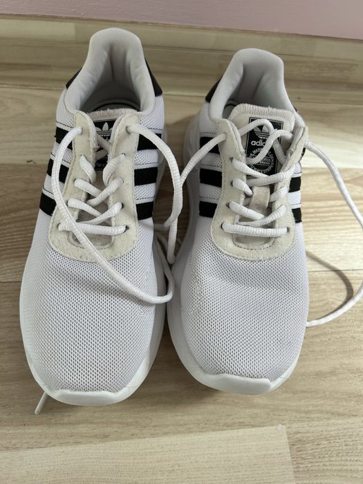 Маратонки адидас 32н.