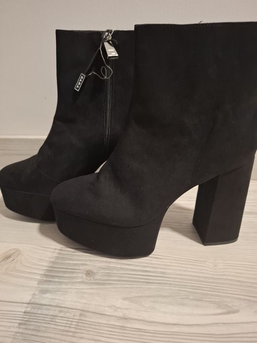 Botine dama ZARA, negre, cu platforma – NOI