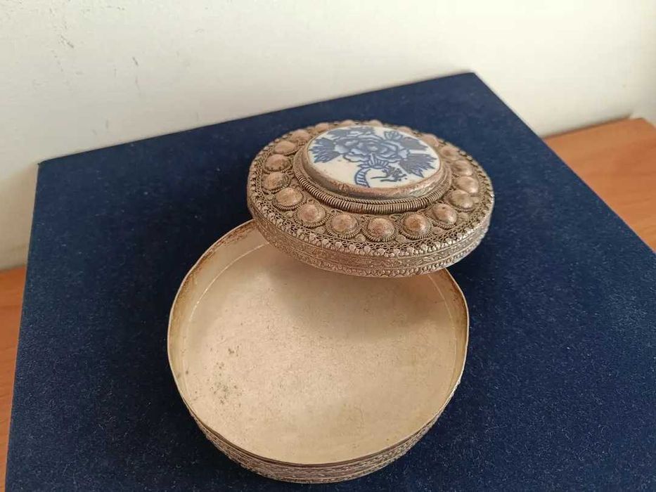 Кутия за бижута, ретро