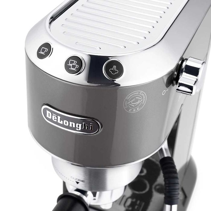 Кофеварка DeLonghi EC 885.GY объем резервуара 1.1 литр с первых рук.