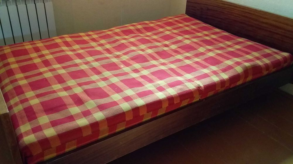 Продаётся спальный гарнитур пр-во Эстония.