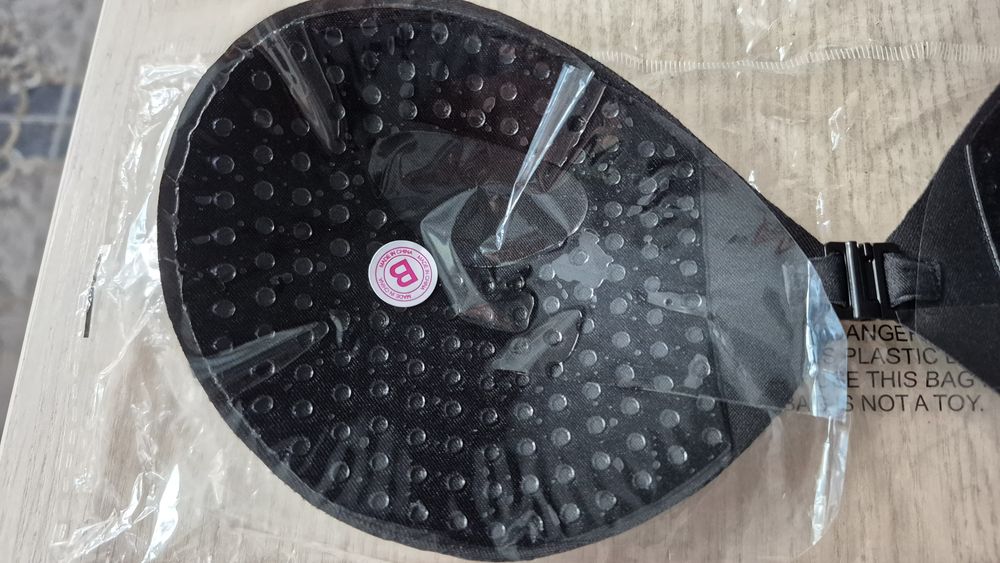 НОвый  Бюстгальтер самоклеющийся.