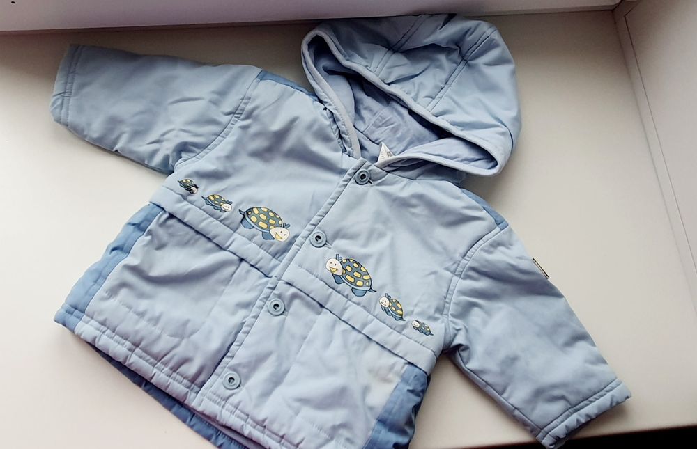 Куртка, плащ, ветровка на девочку.