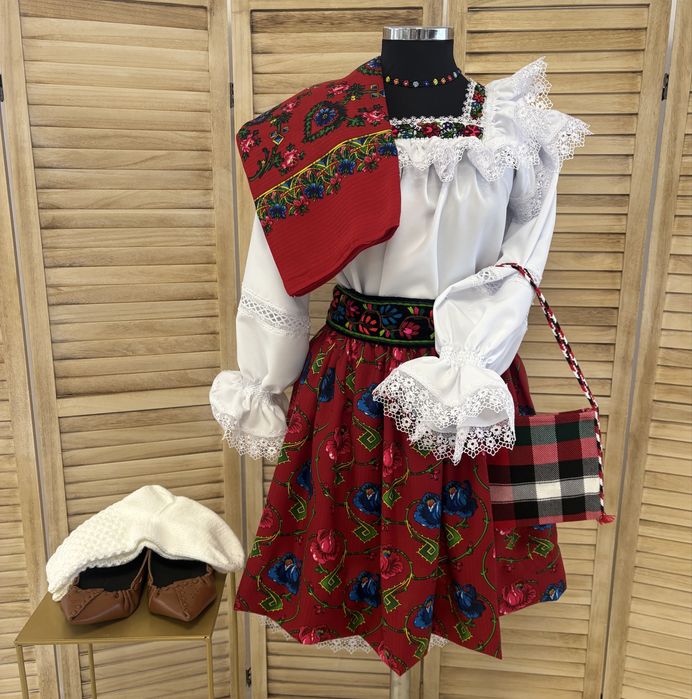Costum traditional de Maramures pentru femei set complet