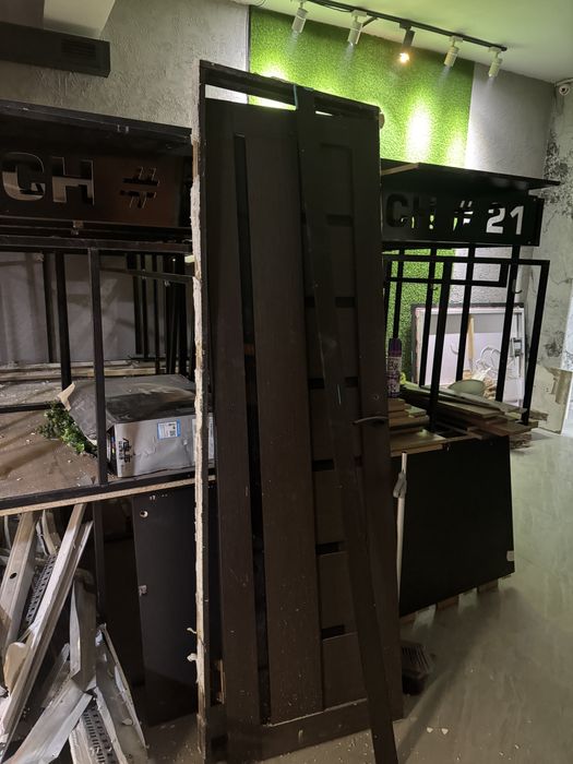 Дверь коричневый