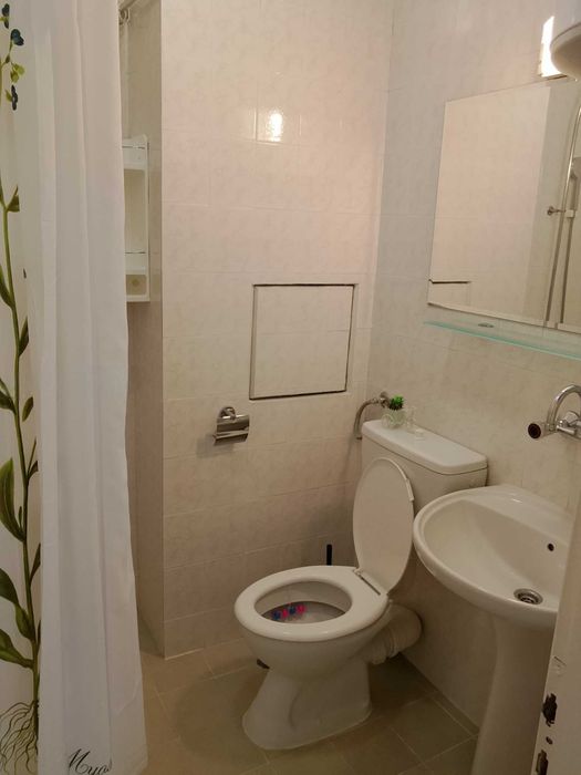 Дава се под наем Едностаен апартамент в София, Хладилника - 43 кв.м за 540 € - Снимка #4