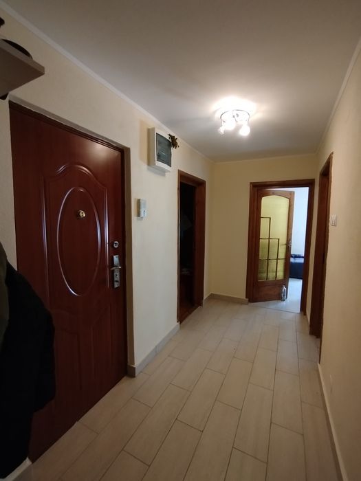 Apartament 3 camere Carpați 2 etaj 1