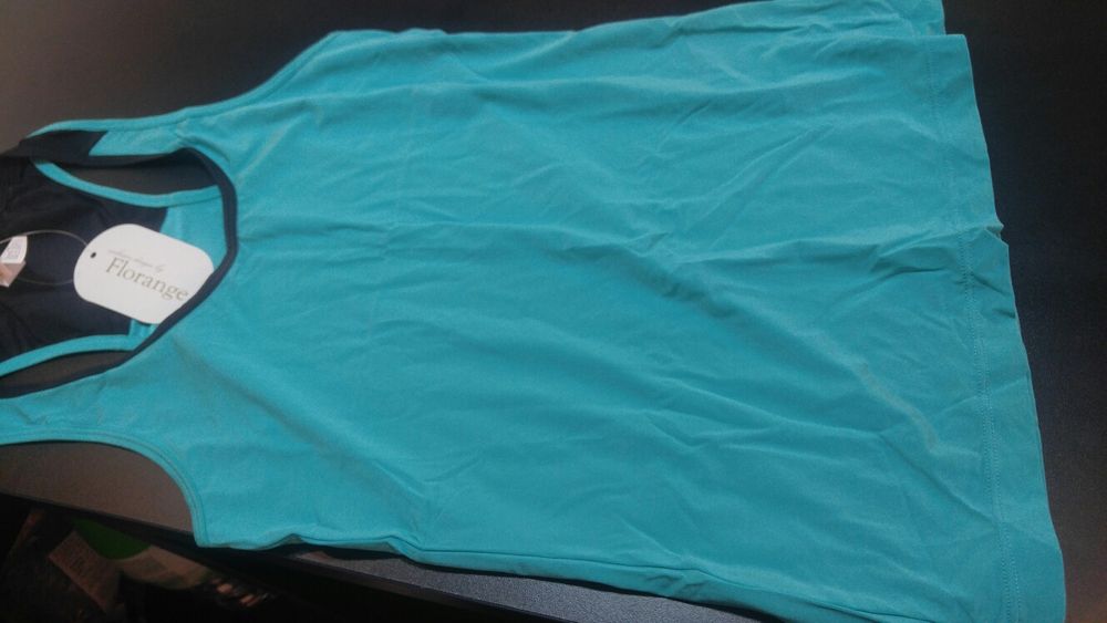 Продам спортивный топ Florange