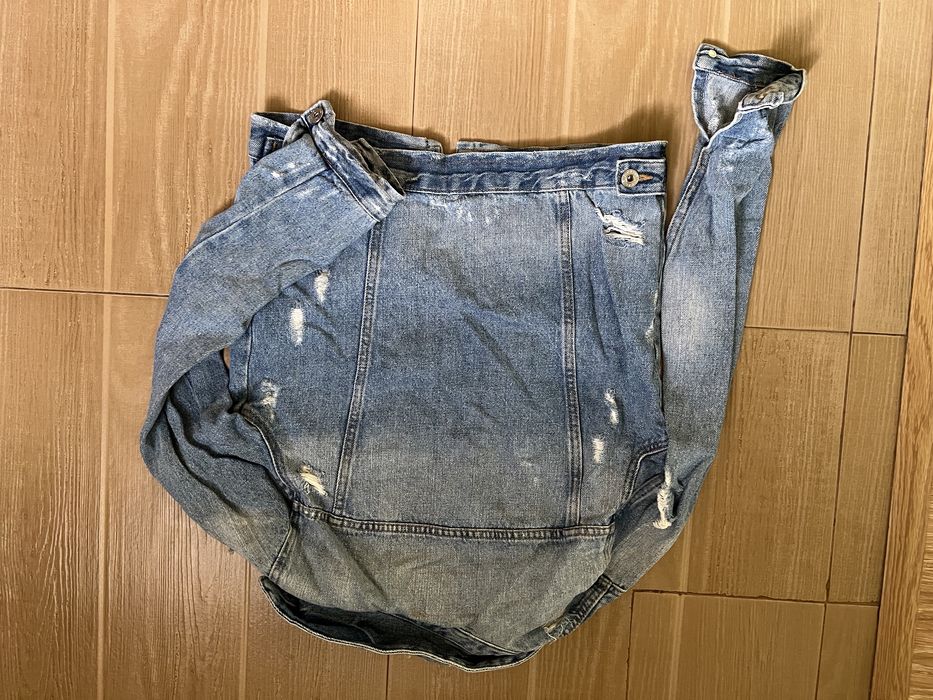 Накъсано дънково яке New Yorker