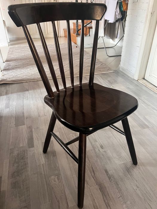 Деревянные стуля