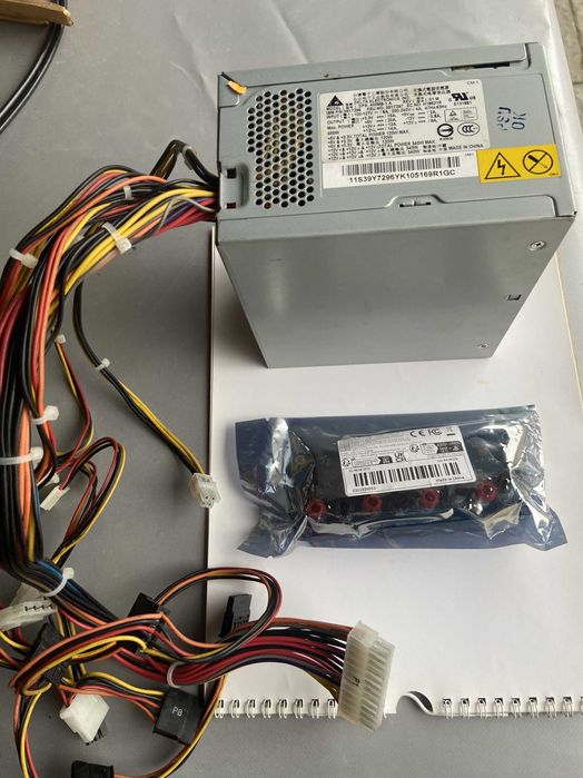 Adaptor cu patru iesiri pentru sursa ATX si sursa ATX