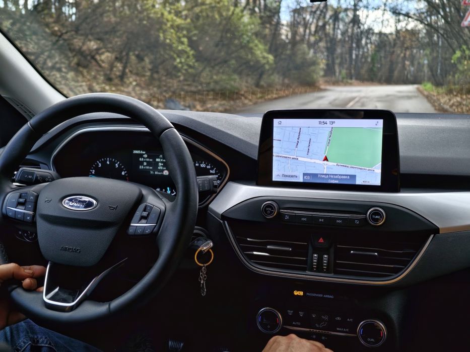 FORD FOCUS  Ecoboost: едва 20 хил. км, в гаранция! Спешно!