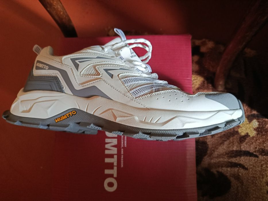 Кроссовки 44 р. Новые