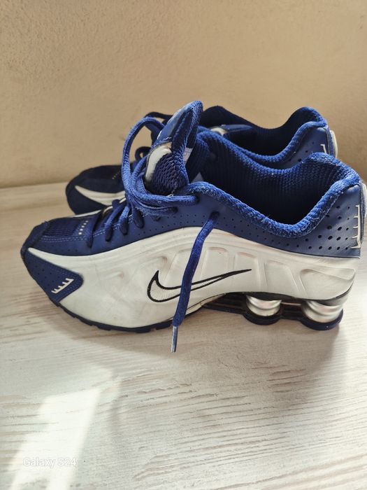 Маратонки Nike /