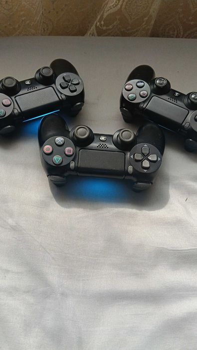 soni Продавам контролери за Playtation sony