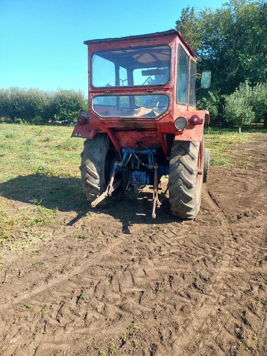 Tractor universal 650