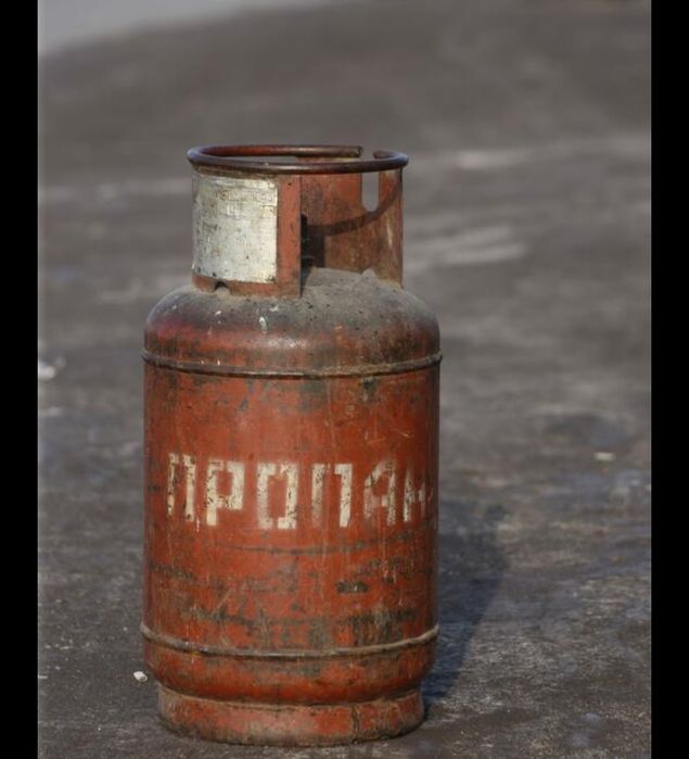 Продам газовые балоны 2 штуки