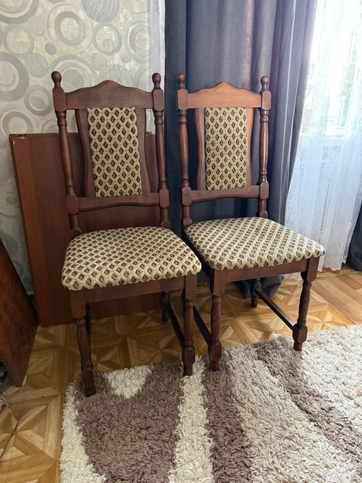 Продаются 3 стула