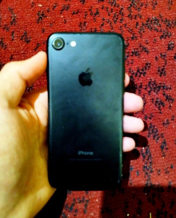 Iphone 7 sotiladi