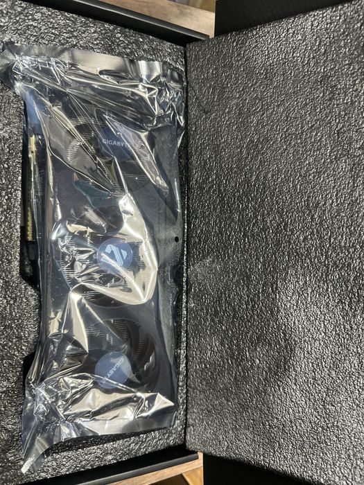 (ПОЧТИ НОВАЯ) RTX 5060 Ti Gigabyte Gaming OC 8GB GDDR7, RTX 50 Series